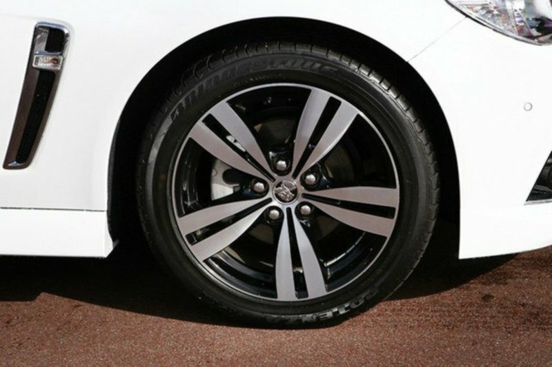 2015 HOLDEN UTE SV6 STORM VF MY15