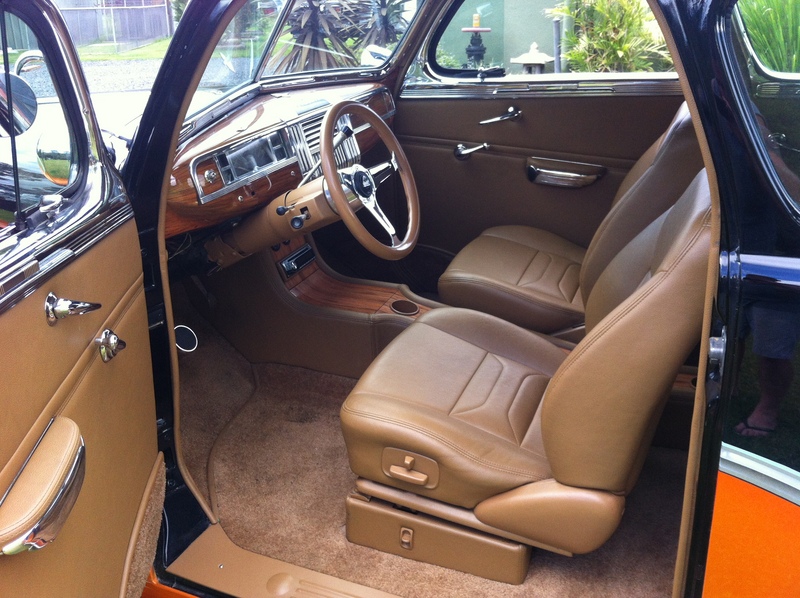 1946 PLYMOUTH DELUXE