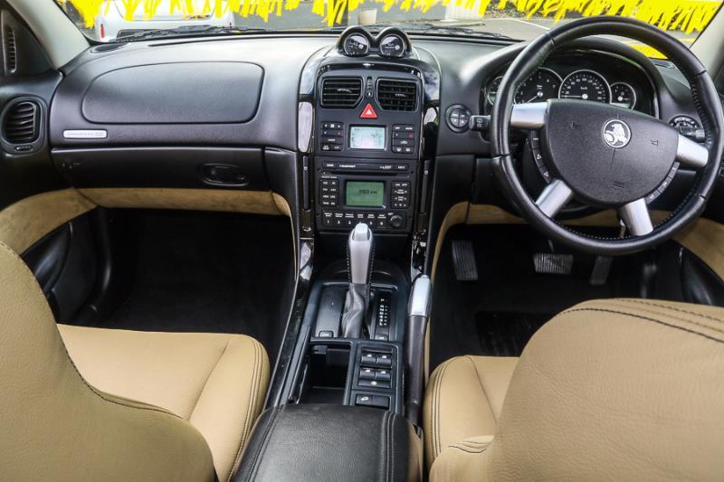 2005 HOLDEN ADVENTRA