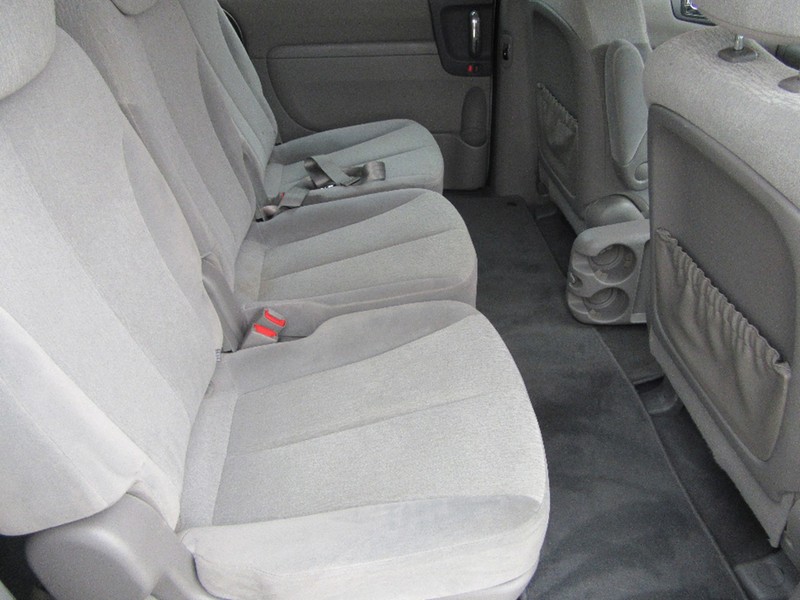 2010 KIA GRAND CARNIVAL SI VQ