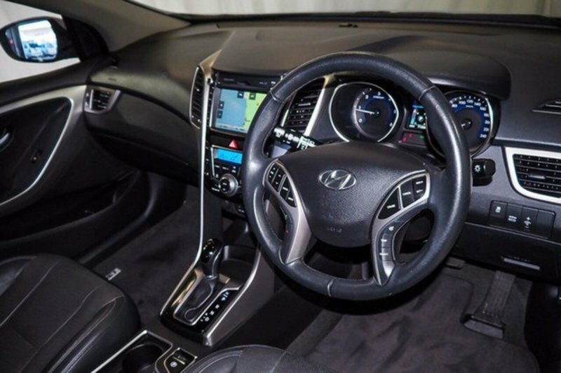 2013 HYUNDAI i30 PREMIUM 1.6 CRDi GD
