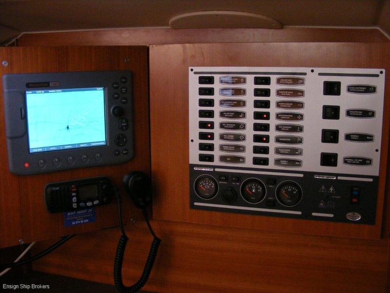 Dufour 40 Performance