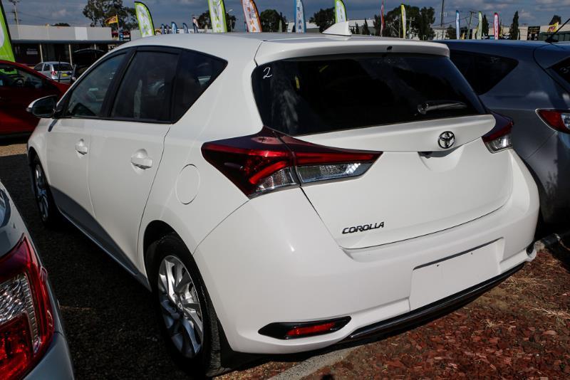 2015 TOYOTA COROLLA ZRE182R Ascent Sport Hatchback 5dr S-CVT 7sp, 1.8i
