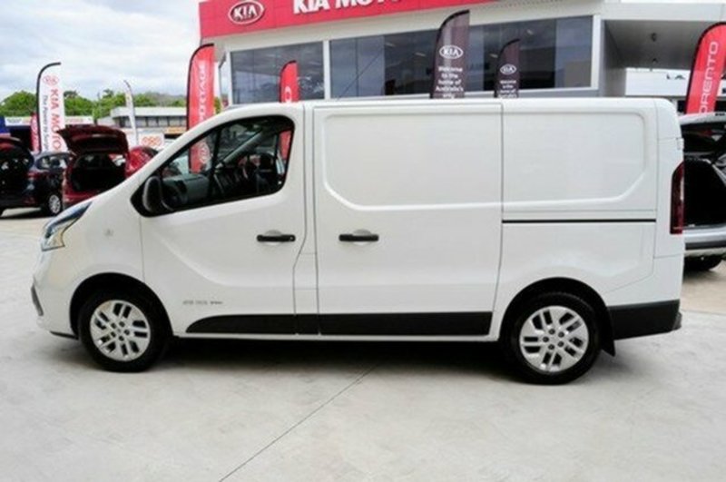 2016 RENAULT TRAFIC 103KW Low Roof SWB X82