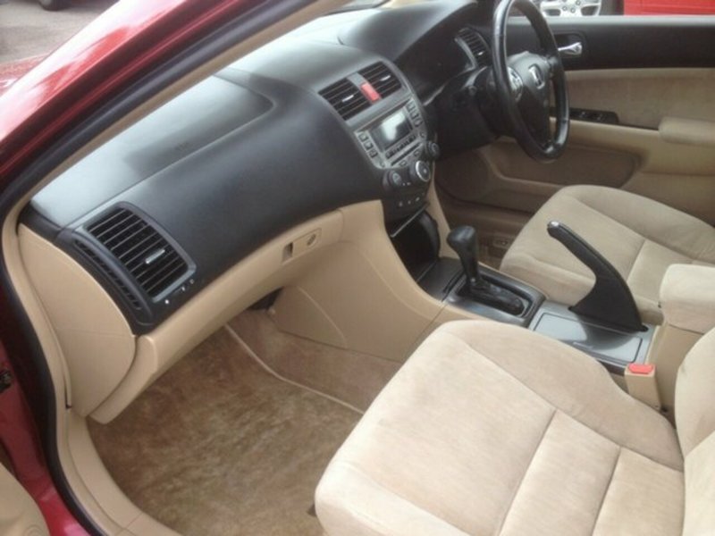 2004 HONDA ACCORD EURO