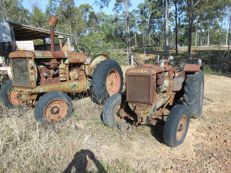 OLIVER 80 & 90 TRACTORS 