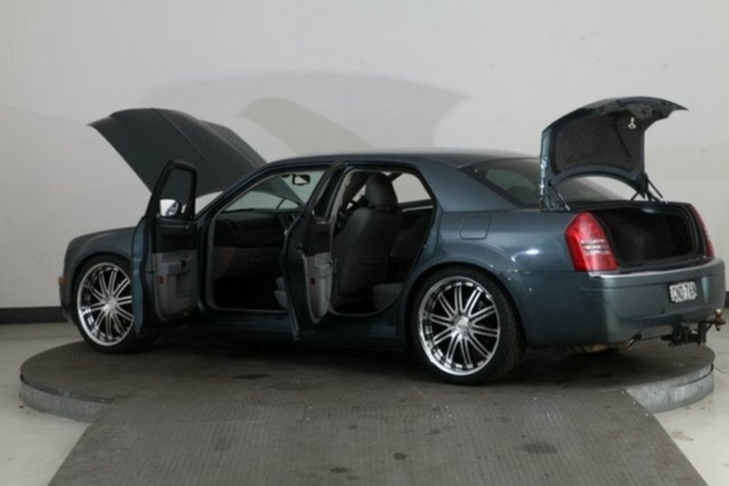 2006 CHRYSLER 300C 5.7 HEMI V8 LE MY06