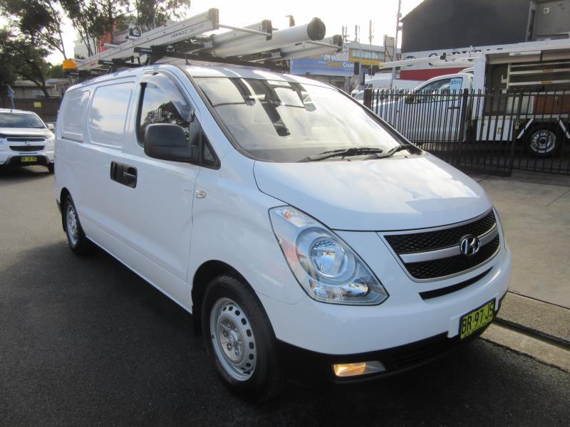 2012 HYUNDAI iLOAD TQ2-V MY12