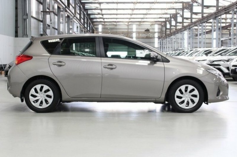 2013 TOYOTA COROLLA ASCENT ZRE182R
