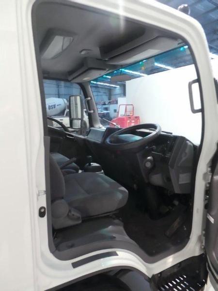 2013 ISUZU NNR200