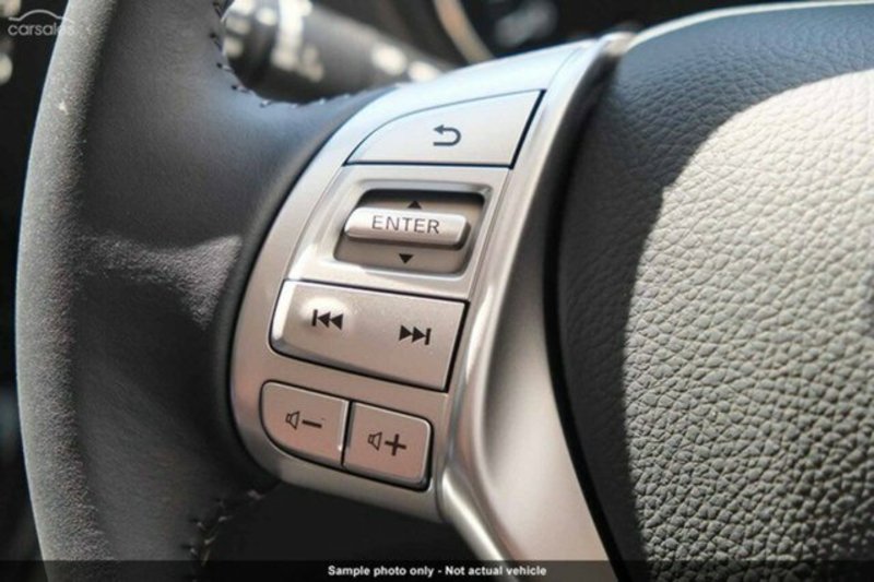 2017 NISSAN QASHQAI ST (4x2) J11