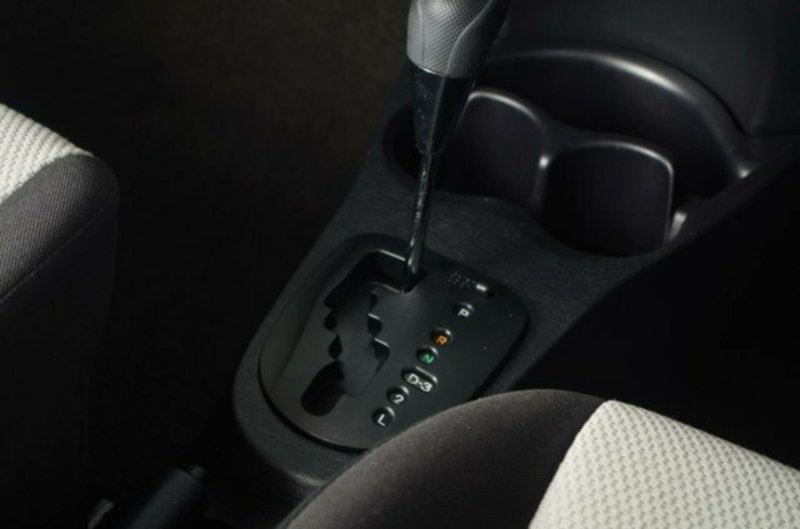 2013 TOYOTA YARIS YR NCP130R