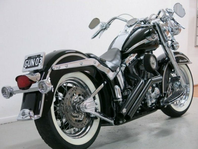 2003 HARLEY-DAVIDSON FLSTC Heritage Softail Classic