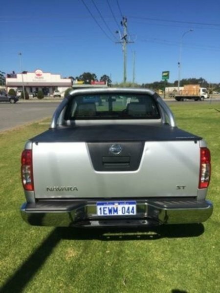 2012 NISSAN NAVARA ST (4x4) D40