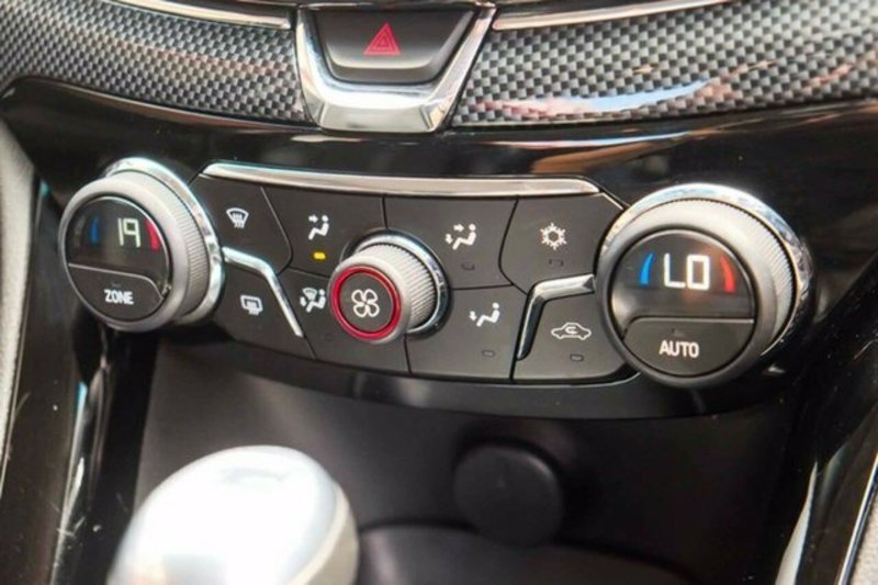 2015 HOLDEN COMMODORE SV6 VF II