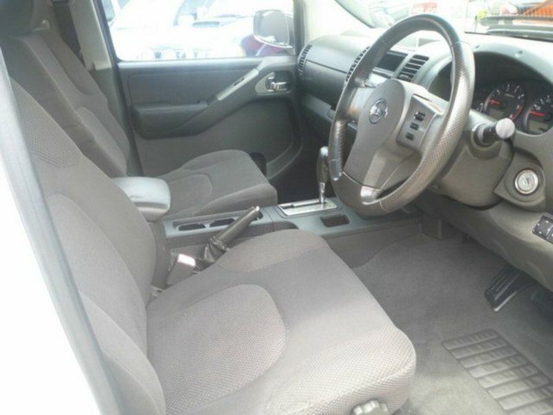 2007 NISSAN NAVARA ST-X (4x4) D40