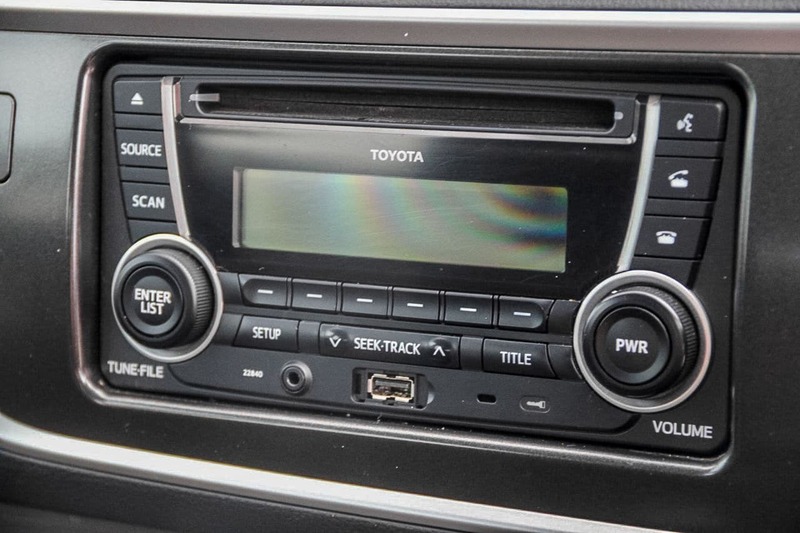 2013 TOYOTA COROLLA ASCENT ZRE182R