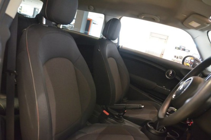2014 MINI HATCH ONE F56