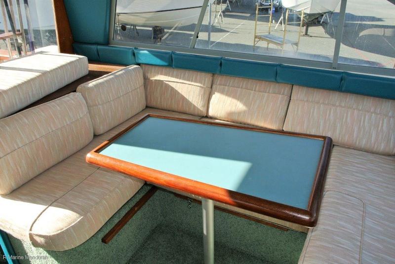 Bayliner 2556 Ciera Command Bridge *** $34,900 ***