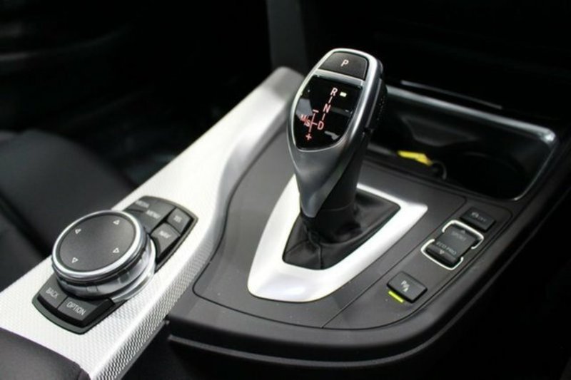 2015 BMW 4 20i SPORT LINE F32 MY15