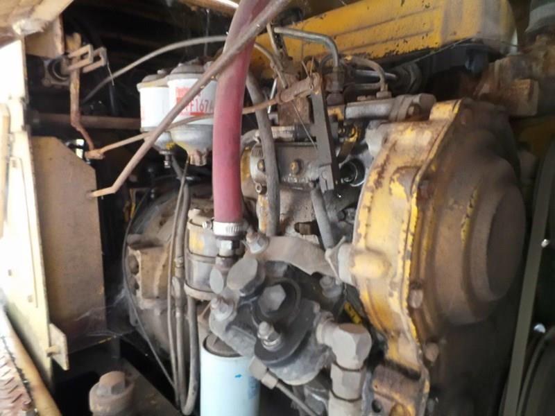 1979 MOORE SP1511 ROLLER