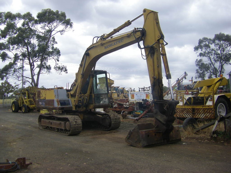 KOMATSU PC150 EXCAVATOR 7627 