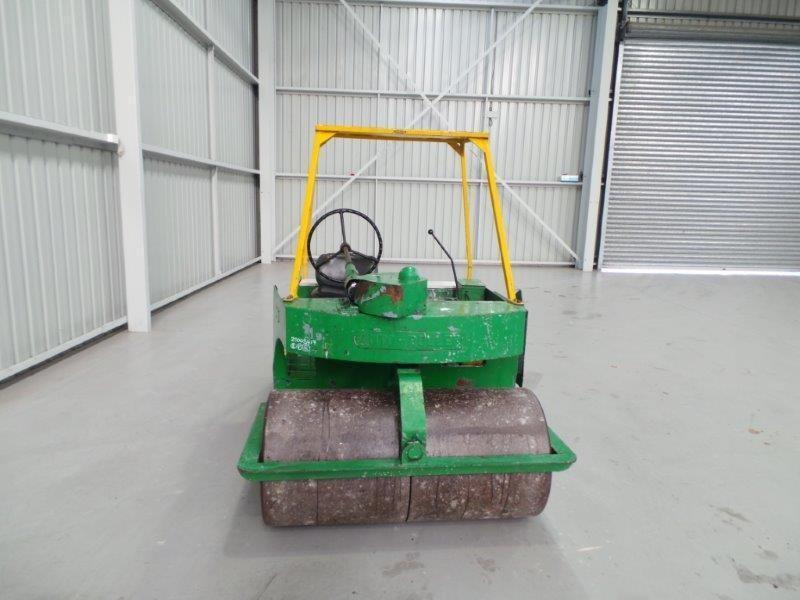 MENTAY CRICKET PITCH ROLLER