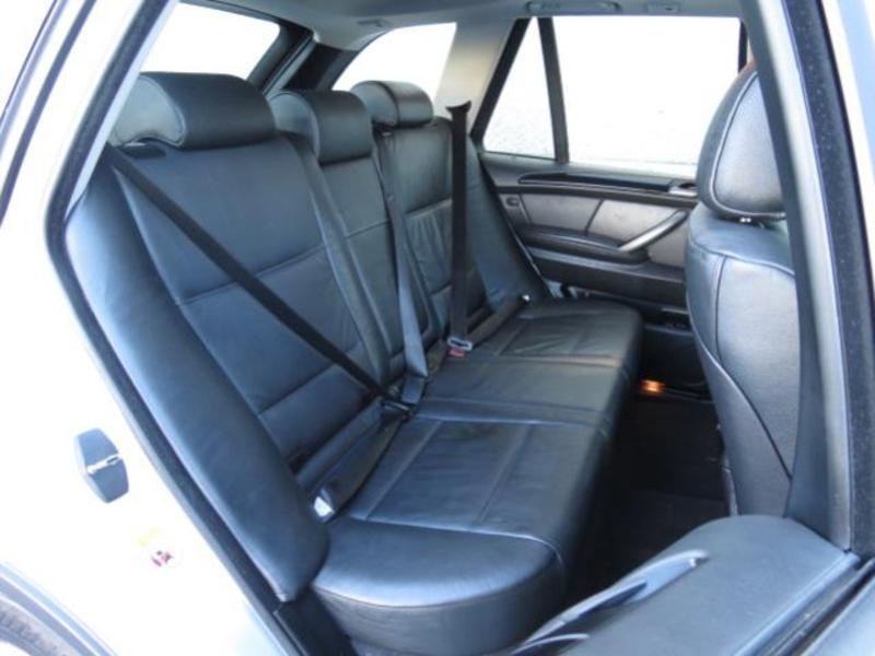 2004 BMW X5 3.0i E53