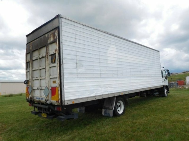 2001 ISUZU FSR700