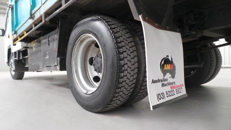 2006 FUSO CANTER