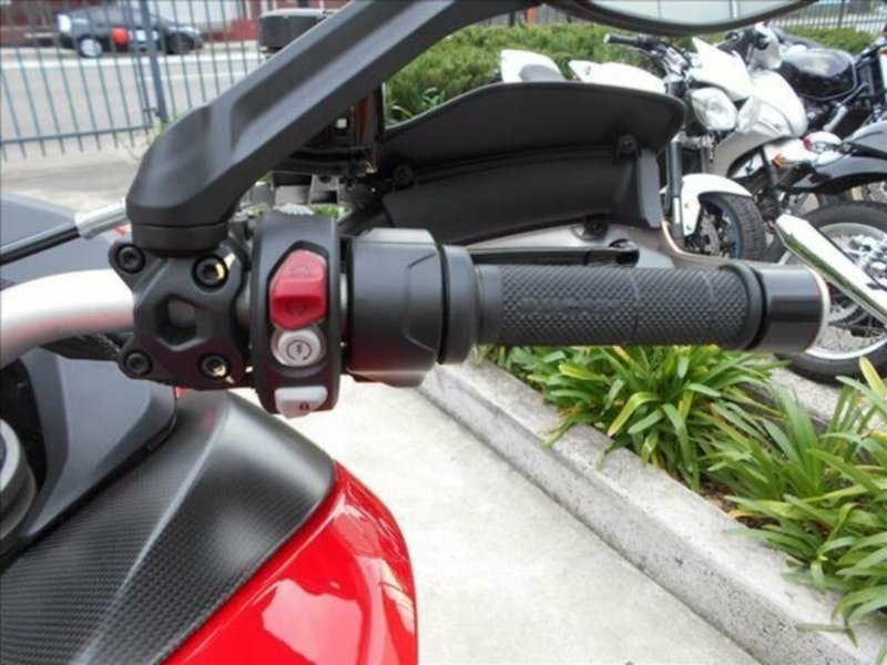 2015 DUCATI 1200CC MULTISTRADA S TOURING MY11