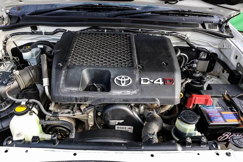 2010 TOYOTA HILUX SR (4x4) KUN26R 09 UPGRADE