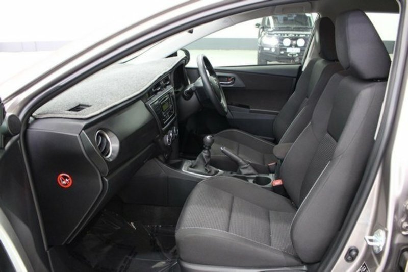 2013 TOYOTA COROLLA ASCENT ZRE182R
