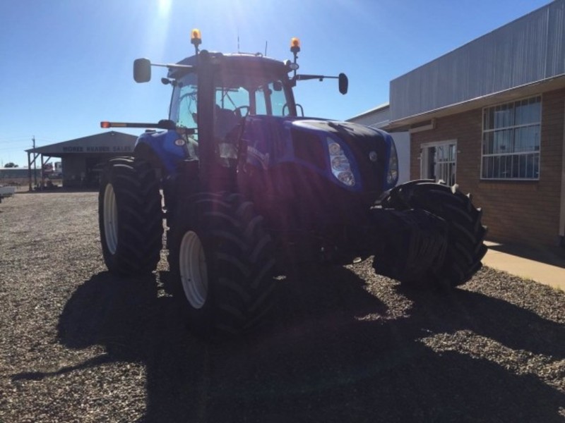 2012 NEW HOLLAND T8.390 T8.390 Tractor