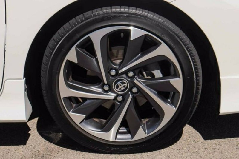 2015 TOYOTA COROLLA ZR ZRE182R MY15
