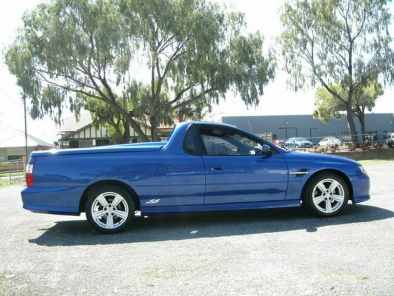 2005 HOLDEN COMMODORE SS VZ