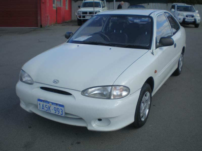 2000 HYUNDAI EXCEL GX X3