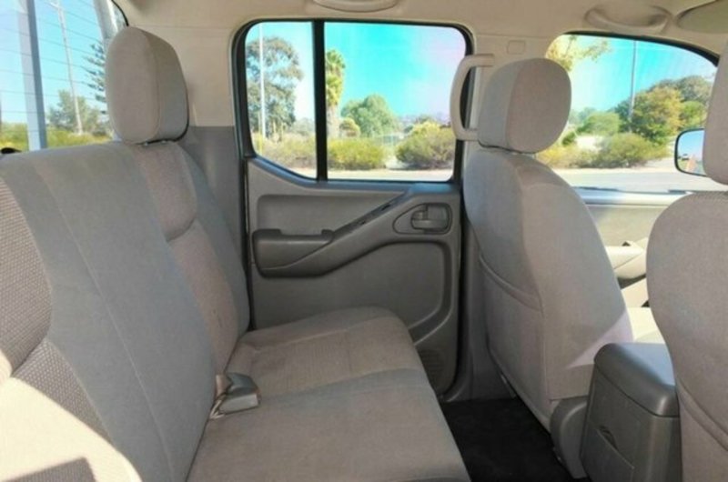 2009 NISSAN NAVARA RX D40