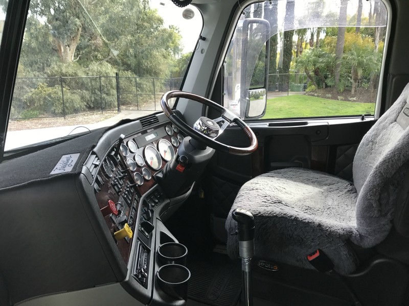 2014 FREIGHTLINER Coronado 114 CORONADO Coronado Truck