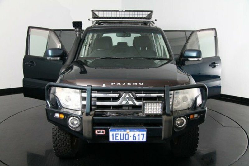 2007 MITSUBISHI PAJERO VR-X LWB (4x4) NS