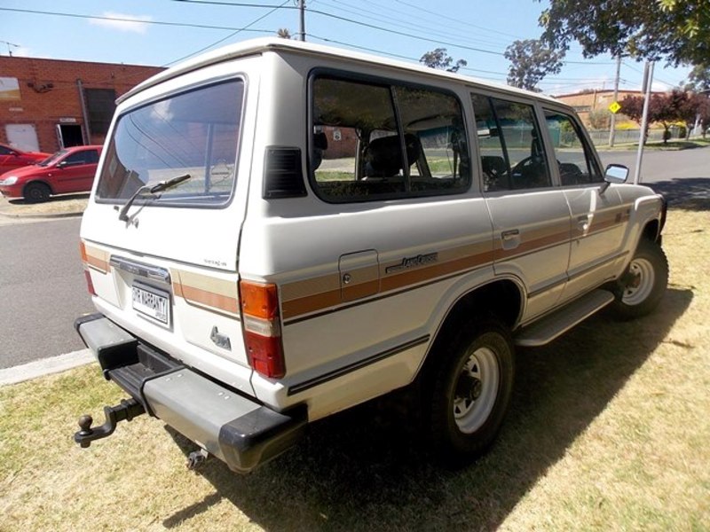 1985 TOYOTA LANDCRUISER (4x4)