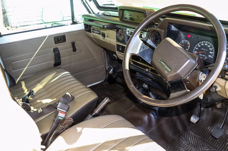 1986 TOYOTA LANDCRUISER HJ75