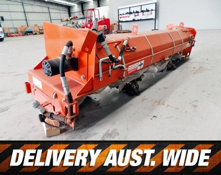 2016 SWENSON HYDRAULIC SPREADER