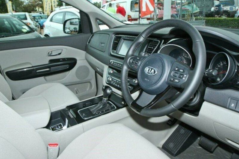 2015 KIA CARNIVAL SI YP MY15