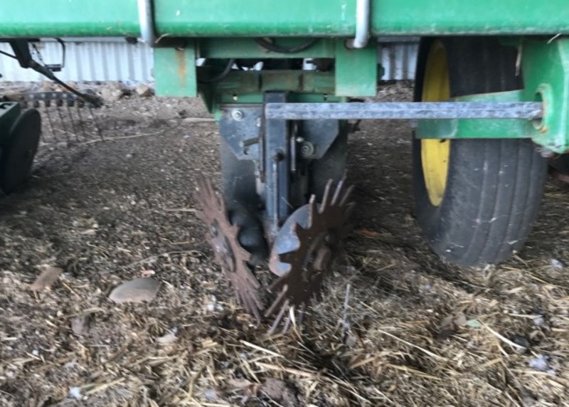JOHN DEERE 1700 Planters