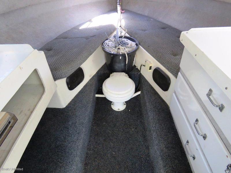 Nova 233 SPORTSCRUISER GREAT DECK, SUPER SOFT VDRY RIDE