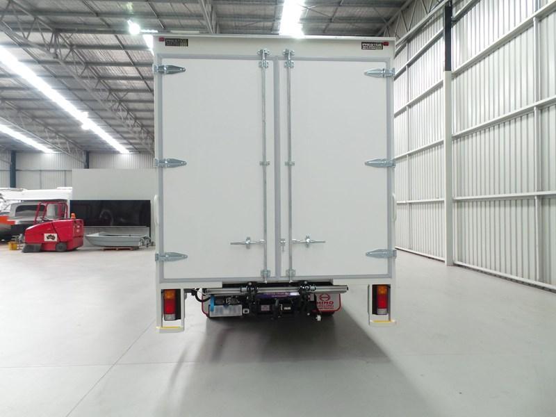 2017 HINO 300 SERIES - 716