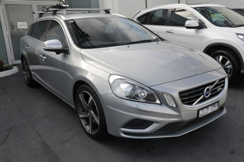 2011 VOLVO V60 T5 R-DESIGN (No Series)