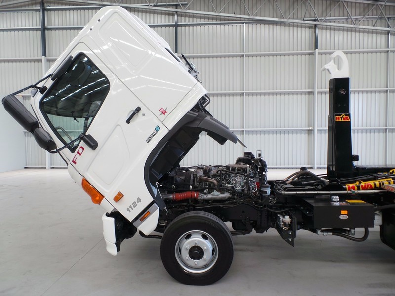 2016 HINO FD 1124-500 Series FD 1124-500 Series Truck