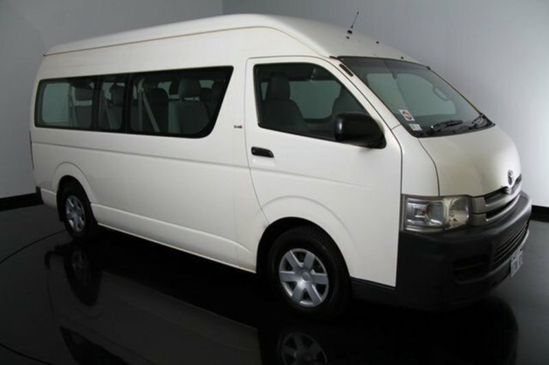 2010 TOYOTA HIACE Commuter High Roof Super LWB KDH223R MY10